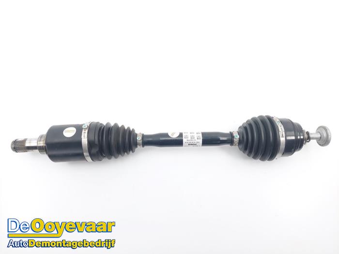 Gebruikte Steekas links-voor BMW X3 (G01) xDrive 20i 2.0 TwinPower Turbo 16V Prijs € 299,99 Margeregeling aangeboden door Autodemontagebedrijf De Ooyevaar