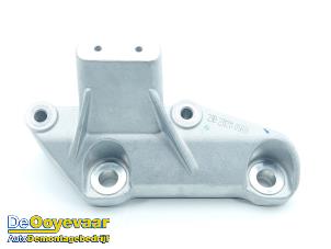 Gebruikte Motorsteun Volvo XC40 (XZ) Single Motor Extended Range 82 kWh Prijs € 29,99 Margeregeling aangeboden door Autodemontagebedrijf De Ooyevaar