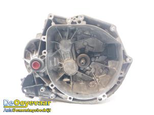 Gebruikte Versnellingsbak Citroen C4 Picasso (3D/3E) 1.2 12V PureTech 130 Prijs € 375,00 Margeregeling aangeboden door Autodemontagebedrijf De Ooyevaar