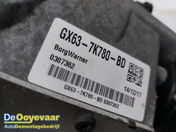 Tussenbak 4x4 van een Jaguar F-Pace 2.0 D 180 16V AWD 2018