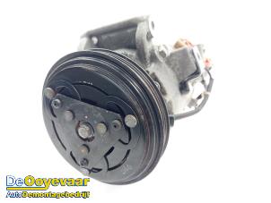 Gebruikte Aircopomp Renault Twingo III (AH) 1.0 SCe 75 12V Prijs € 99,99 Margeregeling aangeboden door Autodemontagebedrijf De Ooyevaar