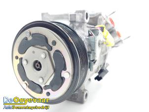 Gebruikte Aircopomp Peugeot 2008 (UD/UK/UR/US/UX) 1.2 VTi 12V PureTech 100 Prijs € 79,99 Margeregeling aangeboden door Autodemontagebedrijf De Ooyevaar