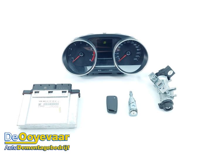 Gebruikte Kontaktslot + computer Volkswagen Polo V (6R) 1.0 TSI 12V BlueMotion Prijs € 199,99 Margeregeling aangeboden door Autodemontagebedrijf De Ooyevaar