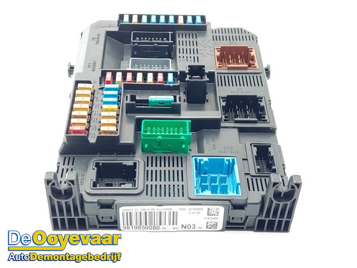 Computer Body Control van een Peugeot 208 I (CA/CC/CK/CL) 1.2 Vti 12V PureTech 2018