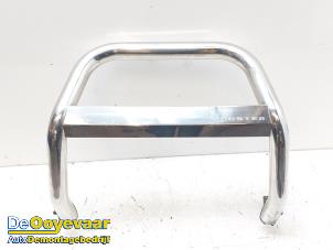 Gebruikte Bullbar Dacia Duster (HS) 1.6 16V 4x4 Prijs € 225,00 Margeregeling aangeboden door Autodemontagebedrijf De Ooyevaar