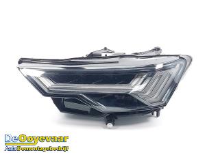 Gebruikte Koplamp links Audi A6 Avant (C8) 3.0 V6 24V 50 TDI Mild Hybrid Quattro Prijs € 1.999,99 Margeregeling aangeboden door Autodemontagebedrijf De Ooyevaar