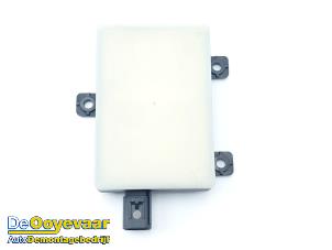 Gebruikte Dode hoek sensor Jaguar F-Pace 2.0 D 180 16V AWD Prijs € 79,99 Margeregeling aangeboden door Autodemontagebedrijf De Ooyevaar