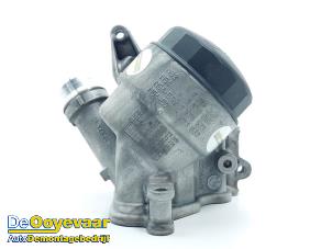 Gebruikte Oliefilterhuis BMW 3 serie (F30) 320i 2.0 16V Prijs € 49,99 Margeregeling aangeboden door Autodemontagebedrijf De Ooyevaar