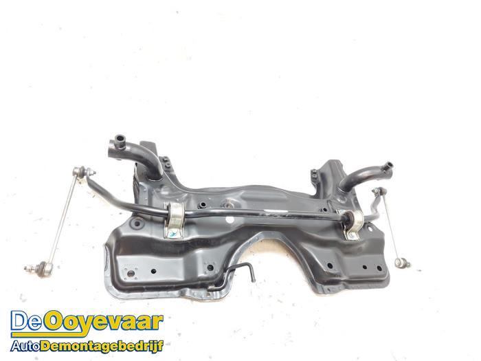 Subframe van een Opel Combo 1.3 CDTI 16V 2018