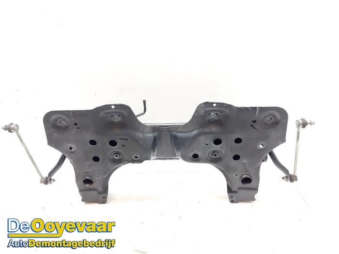 Subframe van een Opel Combo 1.3 CDTI 16V 2018