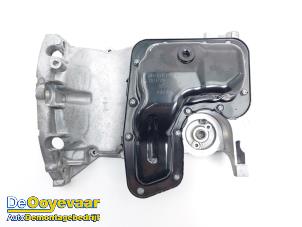 Gebruikte Carterpan Peugeot 208 II (UB/UH/UP) 1.2 Vti 12V PureTech 75 Prijs € 75,00 Margeregeling aangeboden door Autodemontagebedrijf De Ooyevaar