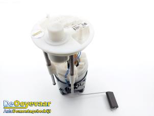 Gebruikte Tank element Pomp BMW X6M (E71/72) 4.4i V8 Turbo 32V Prijs € 115,00 Margeregeling aangeboden door Autodemontagebedrijf De Ooyevaar