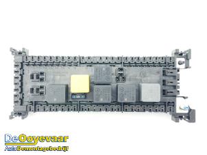 Gebruikte Zekeringkast Mercedes GLE (W166) 250d 2.0 Prijs € 29,99 Margeregeling aangeboden door Autodemontagebedrijf De Ooyevaar