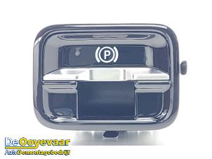 Gebruikte Schakelaar handrem Mercedes EQS (X296) 450+ 108/118 kWh Prijs € 29,99 Margeregeling aangeboden door Autodemontagebedrijf De Ooyevaar