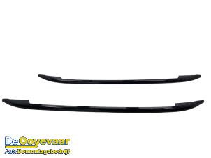 Gebruikte Dakrail set Skoda Kamiq 1.0 TSI 12V Prijs € 199,99 Margeregeling aangeboden door Autodemontagebedrijf De Ooyevaar