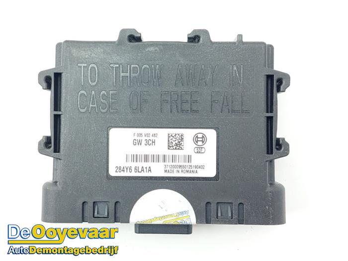 Gebruikte Gateway module Renault Twingo III (AH) 1.0 SCe 75 12V Prijs € 49,99 Margeregeling aangeboden door Autodemontagebedrijf De Ooyevaar