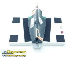 Gebruikte Antenne BMW 4 serie Gran Coupe (F36) 420i 2.0 TwinPower Turbo 16V Prijs € 99,99 Margeregeling aangeboden door Autodemontagebedrijf De Ooyevaar