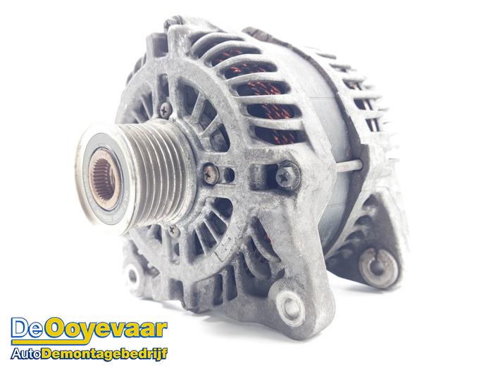 Gebruikte Alternator Mercedes Vito (447.6) 1.6 109 CDI 16V Prijs € 69,99 Margeregeling aangeboden door Autodemontagebedrijf De Ooyevaar