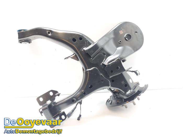 Draagarm rechts-achter van een Ford Transit Custom 2.0 EcoBlue 136 2024