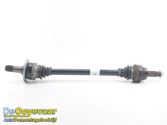 Gebruikte Aandrijfas links-achter BMW X5 (F15) xDrive 40d 3.0 24V Prijs € 49,99 Margeregeling aangeboden door Autodemontagebedrijf De Ooyevaar