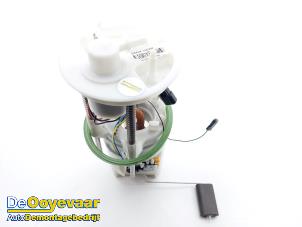 Gebruikte Tank element Pomp BMW X5 (F15) xDrive 40e 2.0 Prijs € 199,99 Margeregeling aangeboden door Autodemontagebedrijf De Ooyevaar