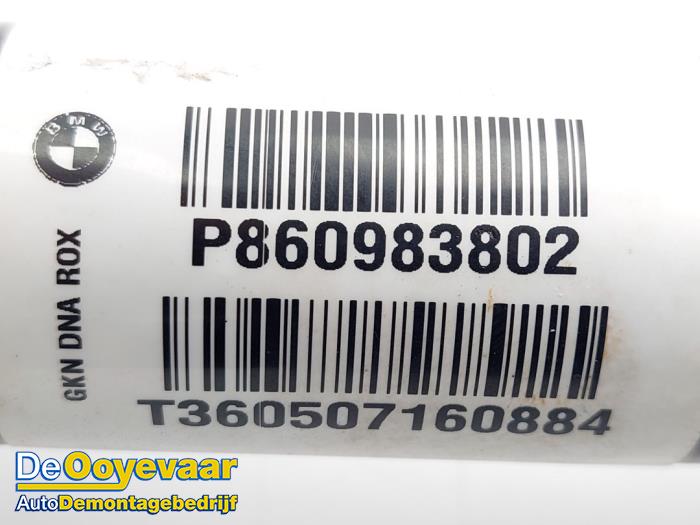 Aandrijfas rechts-achter van een BMW X5 (F15) xDrive 40e 2.0 2016