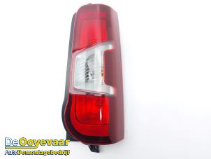 Gebruikte Achterlicht rechts Opel Combo Cargo 1.5 CDTI 130 Prijs € 65,00 Margeregeling aangeboden door Autodemontagebedrijf De Ooyevaar