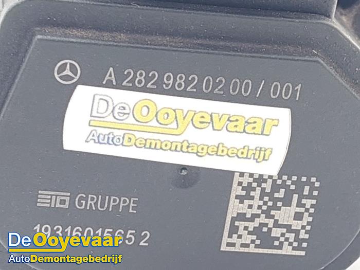 Nokkenas Verstelling van een Mercedes-Benz CLA (118.3) 1.3 CLA-180 Turbo 16V 2019