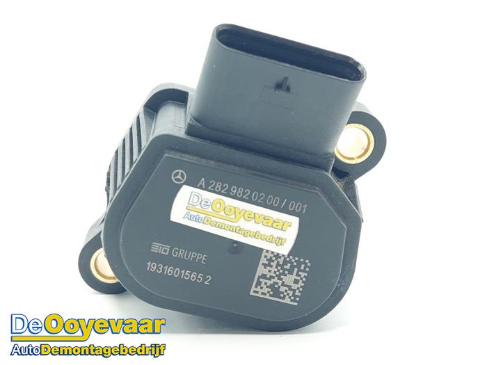 Nokkenas Verstelling van een Mercedes-Benz CLA (118.3) 1.3 CLA-180 Turbo 16V 2019