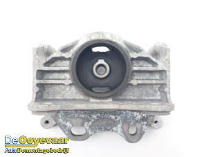 Gebruikte Motorsteun Dacia Spring 45 Prijs € 39,99 Margeregeling aangeboden door Autodemontagebedrijf De Ooyevaar