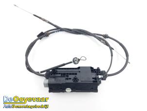 Gebruikte Handrem motor BMW X5 (F15) xDrive 40d 3.0 24V Prijs € 399,99 Margeregeling aangeboden door Autodemontagebedrijf De Ooyevaar