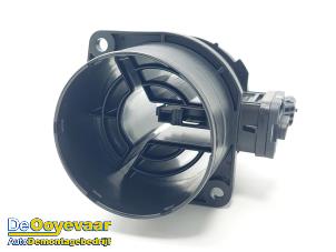 Gebruikte Luchtmassameter Volkswagen Caddy Cargo V (SBA/SBH) 2.0 TDI BlueMotionTechnology Prijs € 19,99 Margeregeling aangeboden door Autodemontagebedrijf De Ooyevaar