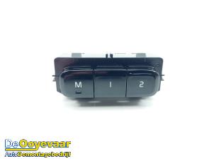 Gebruikte Schakelaar Stoelverstelling Polestar Polestar 2 69/70kWh EV Single Standard Range Prijs € 19,99 Margeregeling aangeboden door Autodemontagebedrijf De Ooyevaar