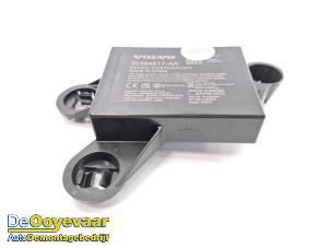 Gebruikte Module keyless vehicle Polestar Polestar 2 69/70kWh EV Single Standard Range Prijs € 139,99 Margeregeling aangeboden door Autodemontagebedrijf De Ooyevaar