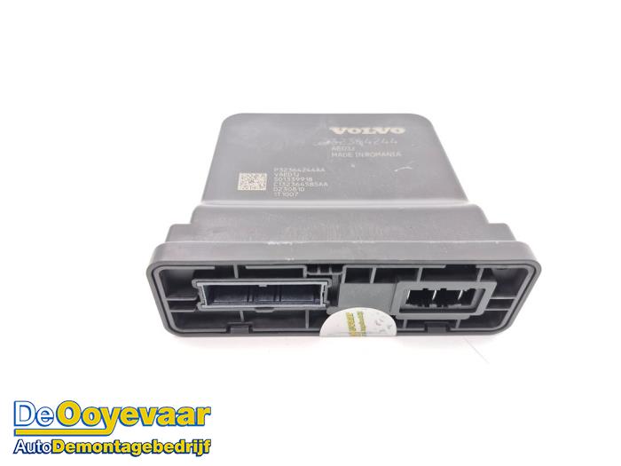 Gebruikte Bluetooth module Polestar Polestar 2 69/70kWh Single Standard Range Prijs € 149,99 Margeregeling aangeboden door Autodemontagebedrijf De Ooyevaar