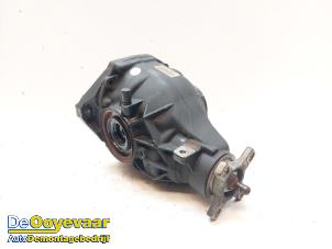 Gebruikte Differentieel achter Mercedes C (W205) C-350 e 2.0 16V Prijs € 175,00 Margeregeling aangeboden door Autodemontagebedrijf De Ooyevaar