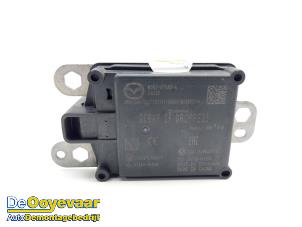 Gebruikte Radar sensor Mazda 3 Sport (BP) 2.0 SkyActiv-G 122 Mild Hybrid 16V Prijs € 199,99 Margeregeling aangeboden door Autodemontagebedrijf De Ooyevaar