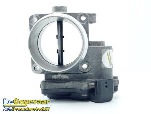 Gebruikte Gasklephuis Renault Master III (EV/HV/UV/VA/VB/VD/VF/VG/VJ) 2.3 dCi 145 16V FWD Prijs € 49,99 Margeregeling aangeboden door Autodemontagebedrijf De Ooyevaar