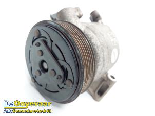 Gebruikte Aircopomp Peugeot 108 1.0 12V Prijs € 39,99 Margeregeling aangeboden door Autodemontagebedrijf De Ooyevaar