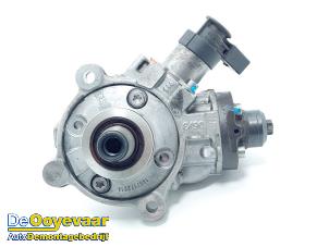 Gebruikte Dieselpomp Mercedes E (W213) E-200d 2.0 Turbo 16V Prijs € 175,00 Margeregeling aangeboden door Autodemontagebedrijf De Ooyevaar