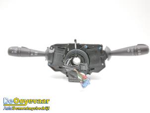 Gebruikte Combischakelaar Stuurkolom Smart Forfour (453) 1.0 12V Prijs € 99,99 Margeregeling aangeboden door Autodemontagebedrijf De Ooyevaar