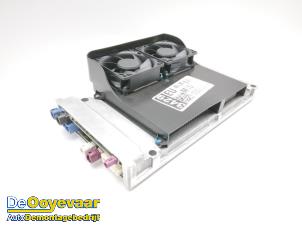 Gebruikte Regelunit Multi Media Tesla Model S 75D Prijs € 289,99 Margeregeling aangeboden door Autodemontagebedrijf De Ooyevaar