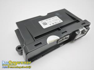 Gebruikte Handrem Module Tesla Model S 75D Prijs € 29,99 Margeregeling aangeboden door Autodemontagebedrijf De Ooyevaar