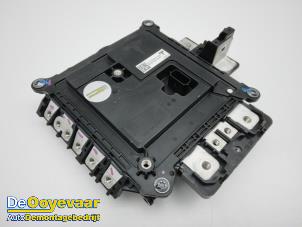 Gebruikte Stroomverdeler Tesla Model S 75D Prijs € 119,99 Margeregeling aangeboden door Autodemontagebedrijf De Ooyevaar