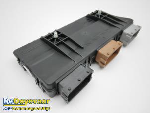 Gebruikte Computer stoel Tesla Model S 75D Prijs € 149,99 Margeregeling aangeboden door Autodemontagebedrijf De Ooyevaar