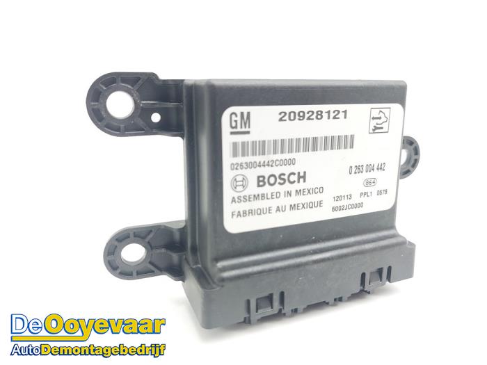 Gebruikte PDC Module Opel Ampera 1.4 16V Prijs € 9,99 Margeregeling aangeboden door Autodemontagebedrijf De Ooyevaar