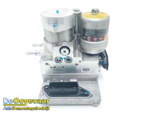 Gebruikte ABS Pomp Opel Ampera 1.4 16V Prijs € 249,99 Margeregeling aangeboden door Autodemontagebedrijf De Ooyevaar