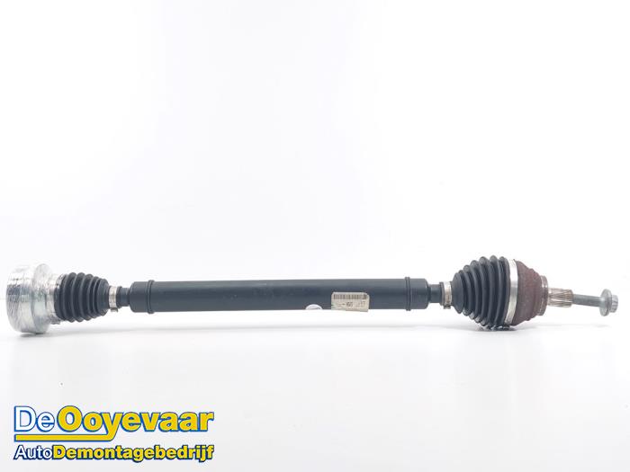 Gebruikte Aandrijfas rechts-voor Volkswagen Passat (3G2) 1.4 TSI 16V Prijs € 199,99 Margeregeling aangeboden door Autodemontagebedrijf De Ooyevaar
