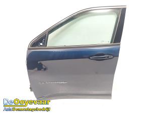 Gebruikte Portier 4Deurs links-voor Jeep Compass II (MP) 1.4 Multi Air2 16V Prijs € 749,99 Margeregeling aangeboden door Autodemontagebedrijf De Ooyevaar