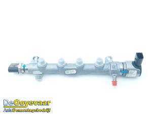 Gebruikte Injector brug Volkswagen Caddy Cargo V (SBA/SBH) 2.0 TDI BlueMotionTechnology Prijs € 149,99 Margeregeling aangeboden door Autodemontagebedrijf De Ooyevaar